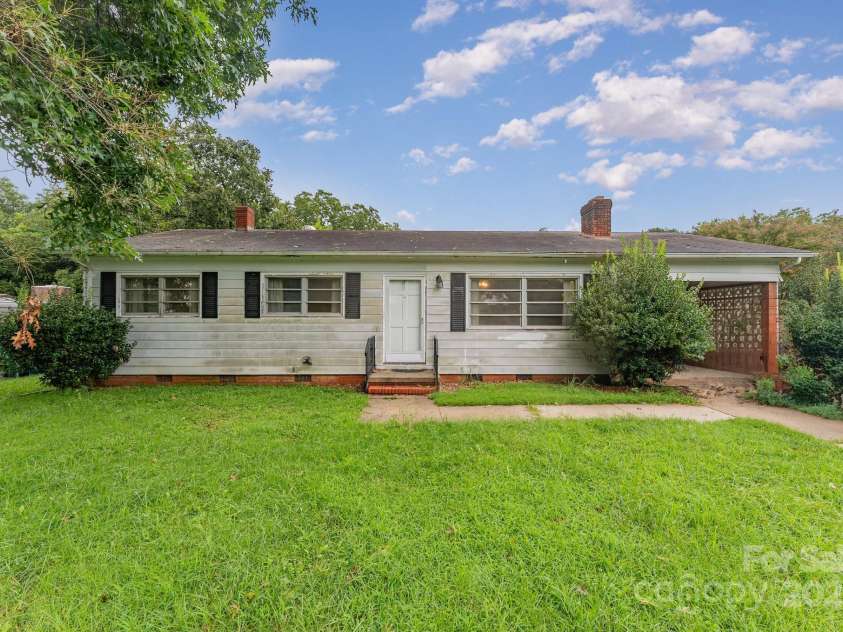 1213 Carolyn Drive, Albemarle, NC 28001.  MLS# CAR4292046, YatesRealty ID 33239. 