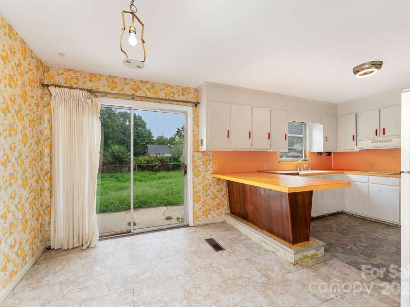 1213 Carolyn Drive, Albemarle, NC 28001.  MLS# CAR4292046, YatesRealty ID 33239. 