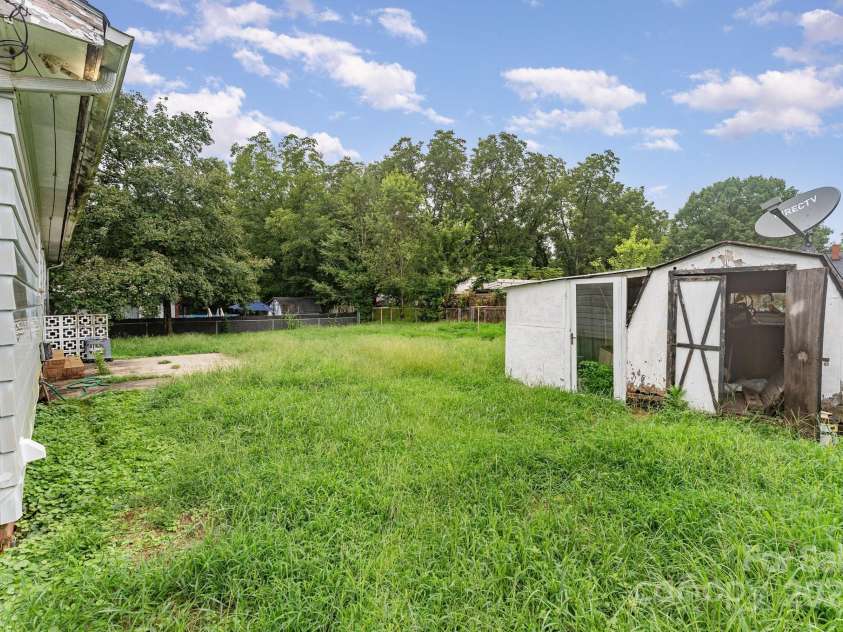 1213 Carolyn Drive, Albemarle, NC 28001.  MLS# CAR4292046, YatesRealty ID 33239. 