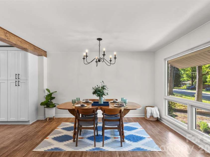 3840 Colebrook Road, Charlotte, NC 28215.  MLS# CAR4384060, YatesRealty ID 33239. Dining Area