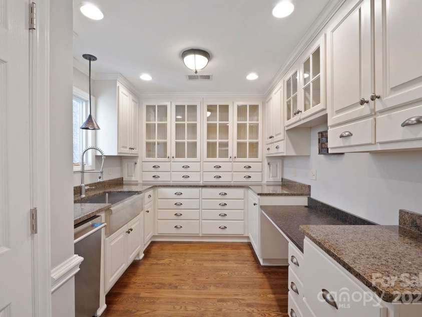 1634 Watkins Court, Morganton, NC 28655.  MLS# CAR4208382, YatesRealty ID 3324. 