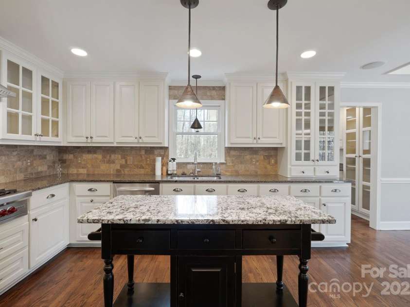 1634 Watkins Court, Morganton, NC 28655.  MLS# CAR4208382, YatesRealty ID 3324. 