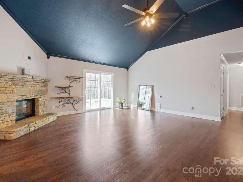 1634 Watkins Court, Morganton, NC 28655.  MLS# CAR4208382, YatesRealty ID 3324. 