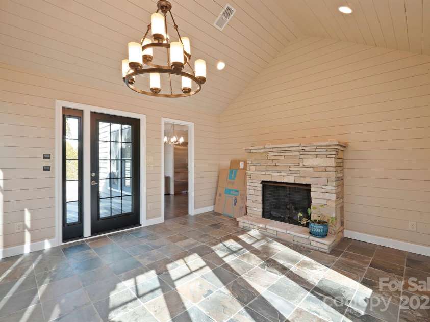 1634 Watkins Court, Morganton, NC 28655.  MLS# CAR4208382, YatesRealty ID 3324. 