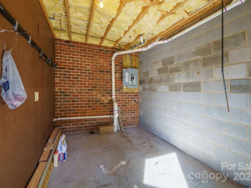 1634 Watkins Court, Morganton, NC 28655.  MLS# CAR4208382, YatesRealty ID 3324. 