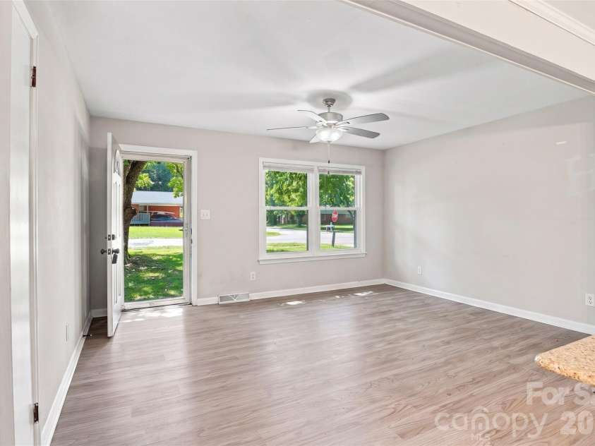 209 Azalea Road, Lancaster, SC 29720.  MLS# CAR4403181, YatesRealty ID 3324. 