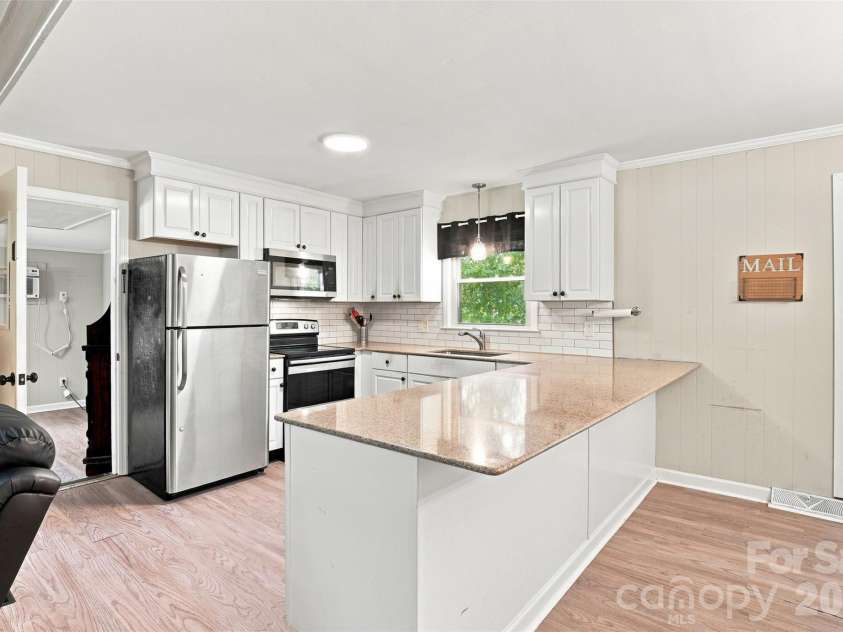 209 Azalea Road, Lancaster, SC 29720.  MLS# CAR4403181, YatesRealty ID 3324. 