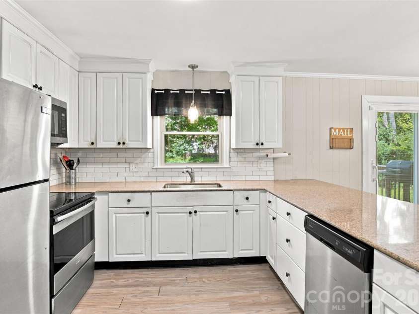 209 Azalea Road, Lancaster, SC 29720.  MLS# CAR4403181, YatesRealty ID 3324. 