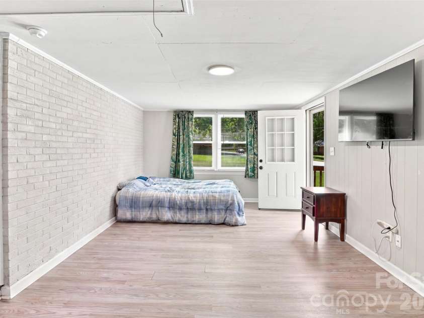 209 Azalea Road, Lancaster, SC 29720.  MLS# CAR4403181, YatesRealty ID 3324. 