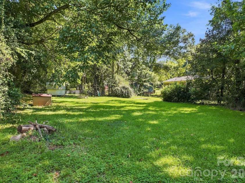209 Azalea Road, Lancaster, SC 29720.  MLS# CAR4403181, YatesRealty ID 3324. 