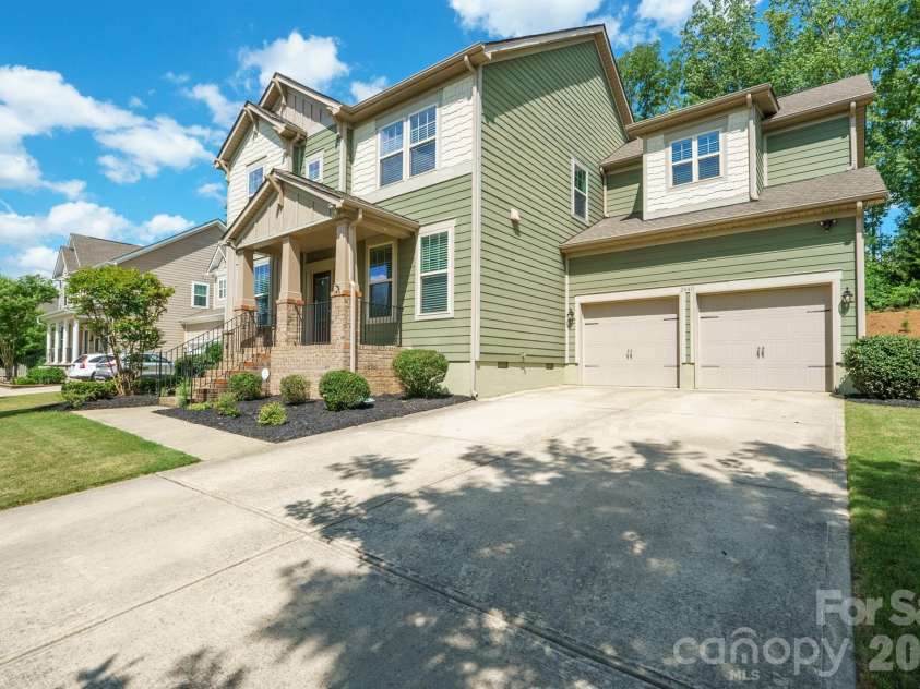 2440 Surveyor General Drive, Waxhaw, NC 28173.  MLS# CAR4389736, YatesRealty ID 33240. 