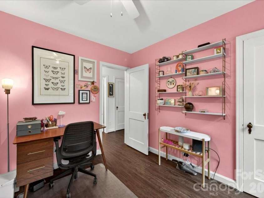 2225 Ashley Road, Charlotte, NC 28208.  MLS# CAR4389591, YatesRealty ID 33241. 