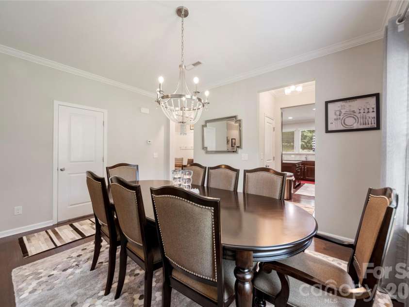 8122 Mossy Rock Road, Waxhaw, NC 28173.  MLS# CAR4382633, YatesRealty ID 33242. Dinig room