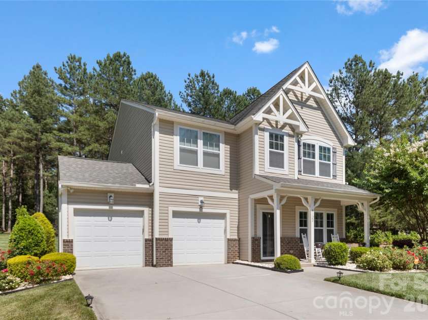 8122 Mossy Rock Road, Waxhaw, NC 28173.  MLS# CAR4382633, YatesRealty ID 33242. Exterior front, angled