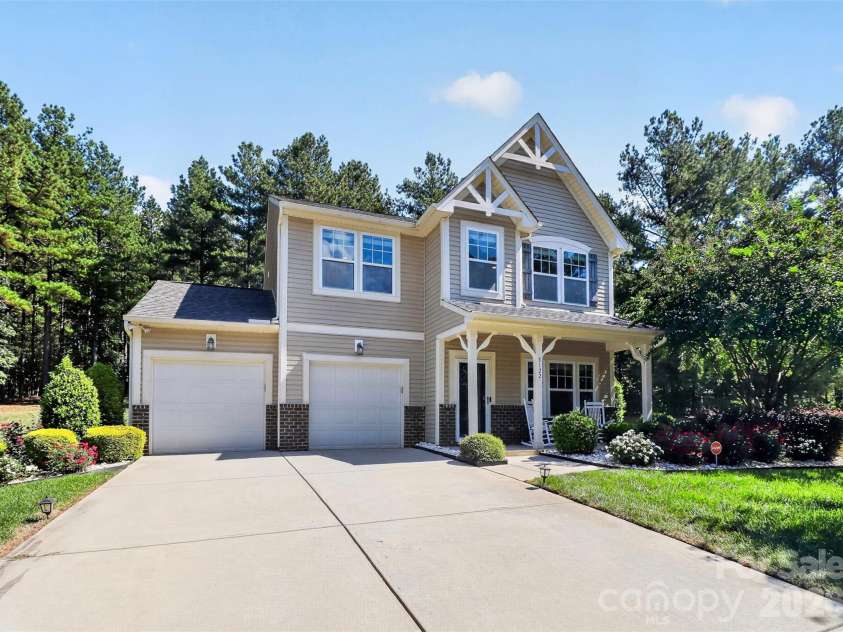 8122 Mossy Rock Road, Waxhaw, NC 28173.  MLS# CAR4430192, YatesRealty ID 33242. 
