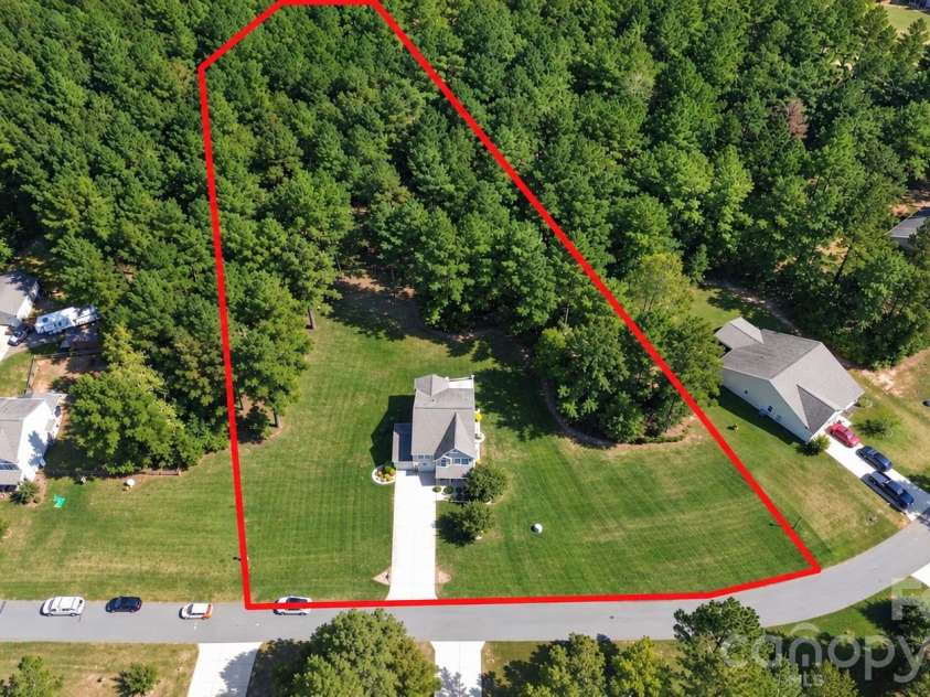 8122 Mossy Rock Road, Waxhaw, NC 28173.  MLS# CAR4430192, YatesRealty ID 33242. 