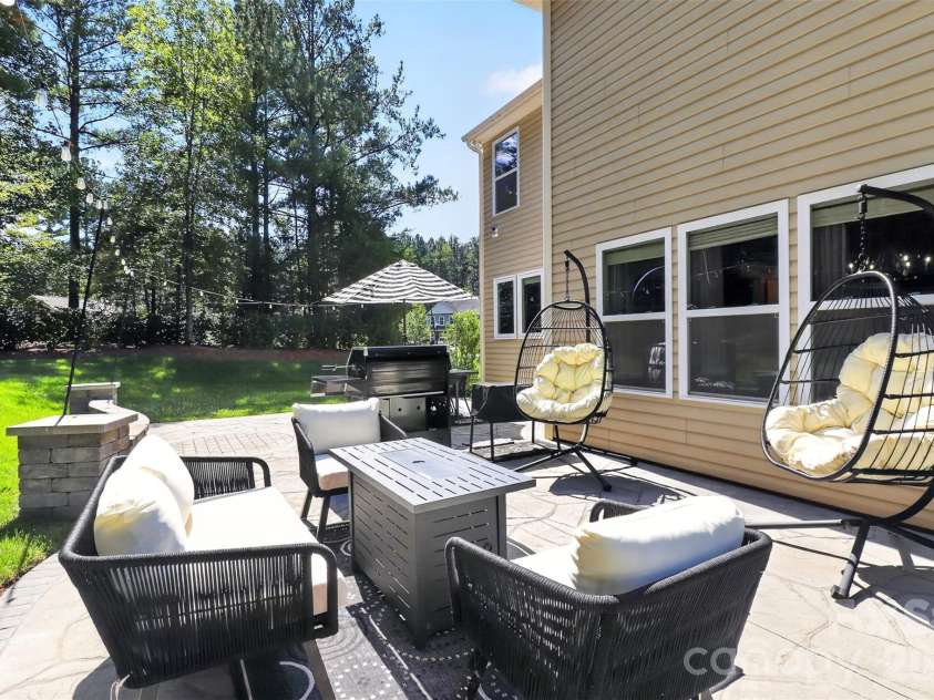 8122 Mossy Rock Road, Waxhaw, NC 28173.  MLS# CAR4430192, YatesRealty ID 33242. 
