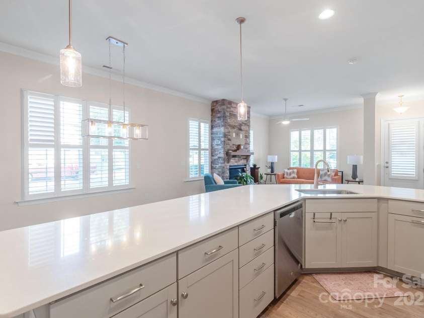 11608 Founders Park Lane, Pineville, NC 28134.  MLS# CAR4276022, YatesRealty ID 33244. 