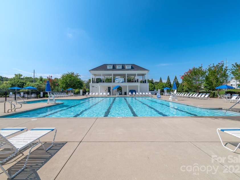 11608 Founders Park Lane, Pineville, NC 28134.  MLS# CAR4276022, YatesRealty ID 33244. Club house pool