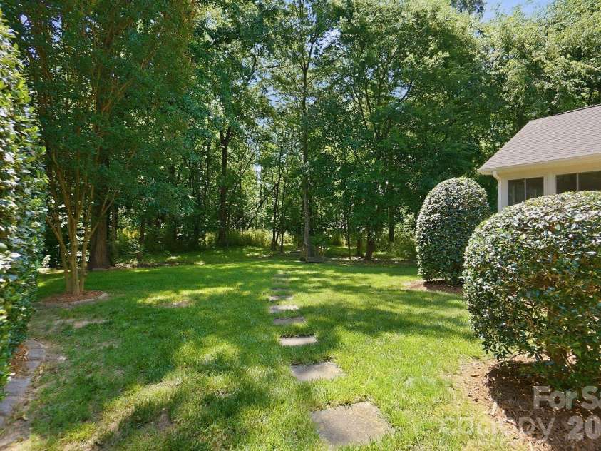 11649 James Richard Drive, Charlotte, NC 28277.  MLS# CAR4382209, YatesRealty ID 33244. Backyard
