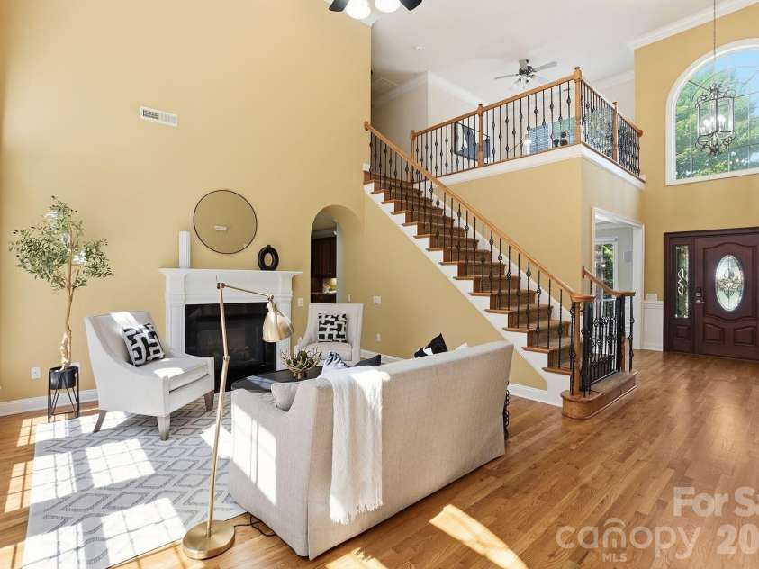 11649 James Richard Drive, Charlotte, NC 28277.  MLS# CAR4382209, YatesRealty ID 33244. Great Room