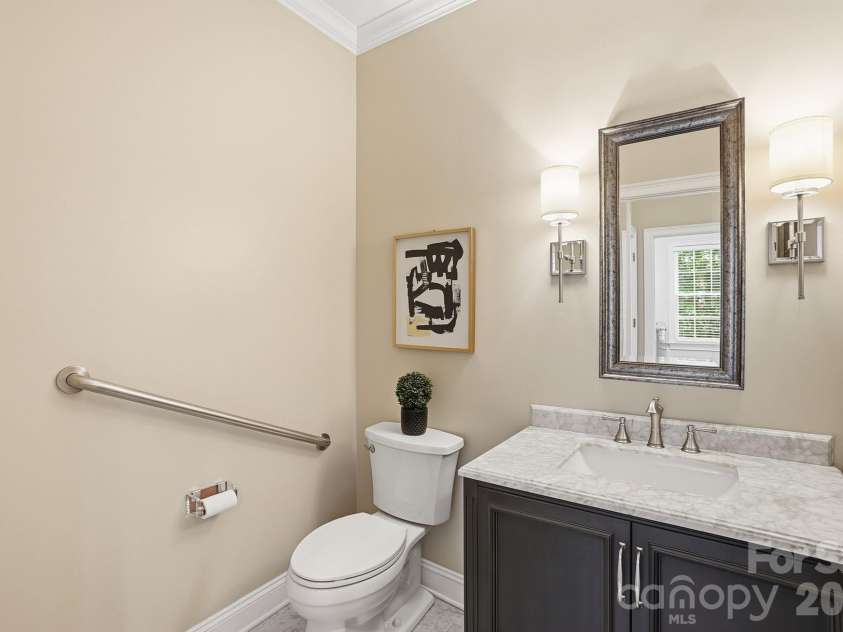 11649 James Richard Drive, Charlotte, NC 28277.  MLS# CAR4382209, YatesRealty ID 33244. Half Bathroom