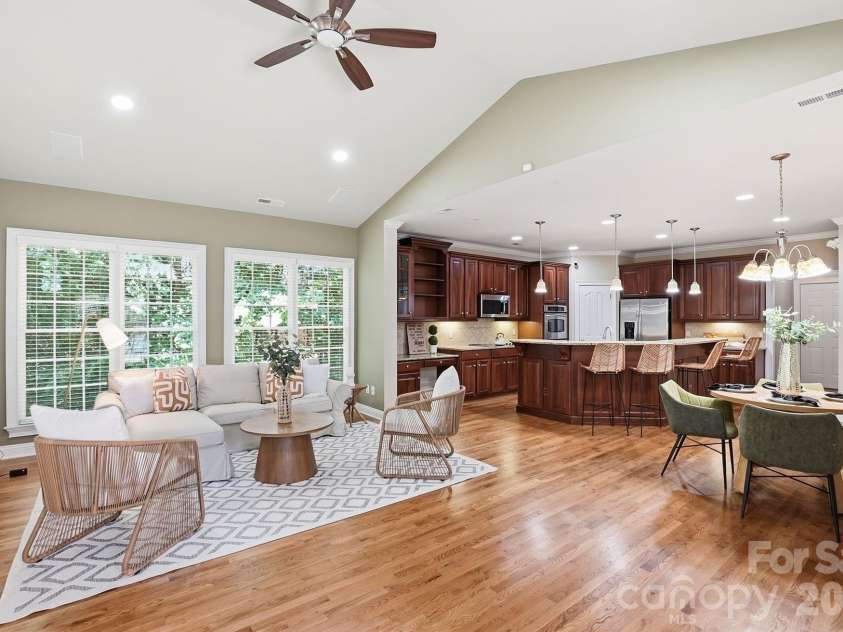 11649 James Richard Drive, Charlotte, NC 28277.  MLS# CAR4382209, YatesRealty ID 33244. Living Room