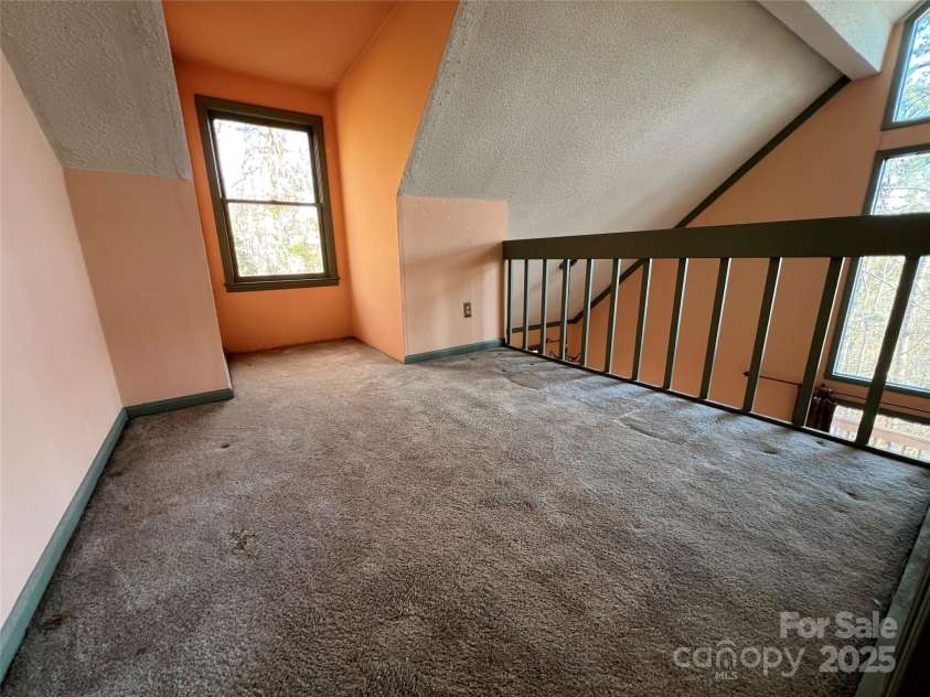 430 Laurel Heights Lane, Tryon, NC 28782.  MLS# CAR4277530, YatesRealty ID 33245. 