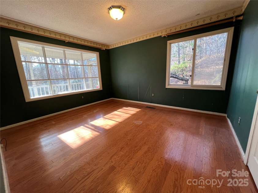 430 Laurel Heights Lane, Tryon, NC 28782.  MLS# CAR4277530, YatesRealty ID 33245. 