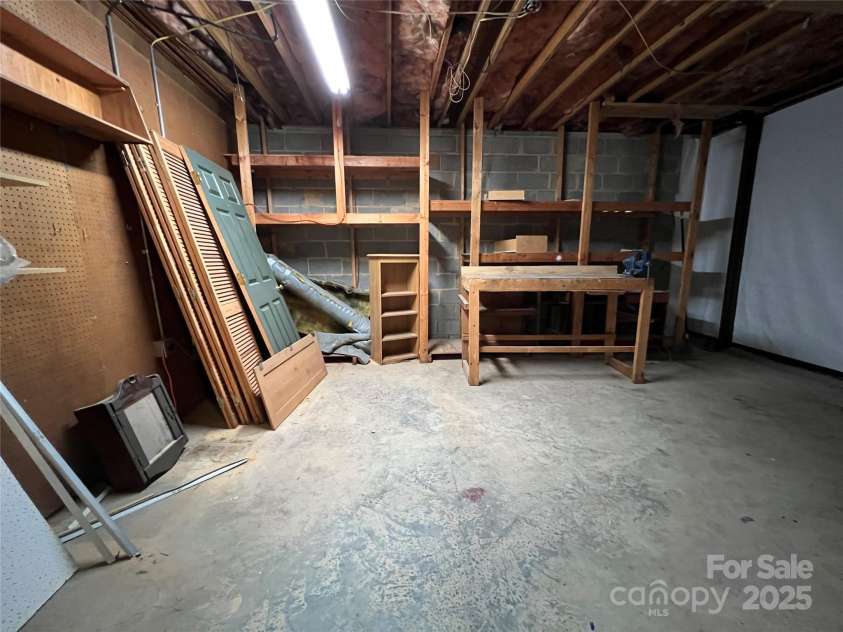 430 Laurel Heights Lane, Tryon, NC 28782.  MLS# CAR4277530, YatesRealty ID 33245. 