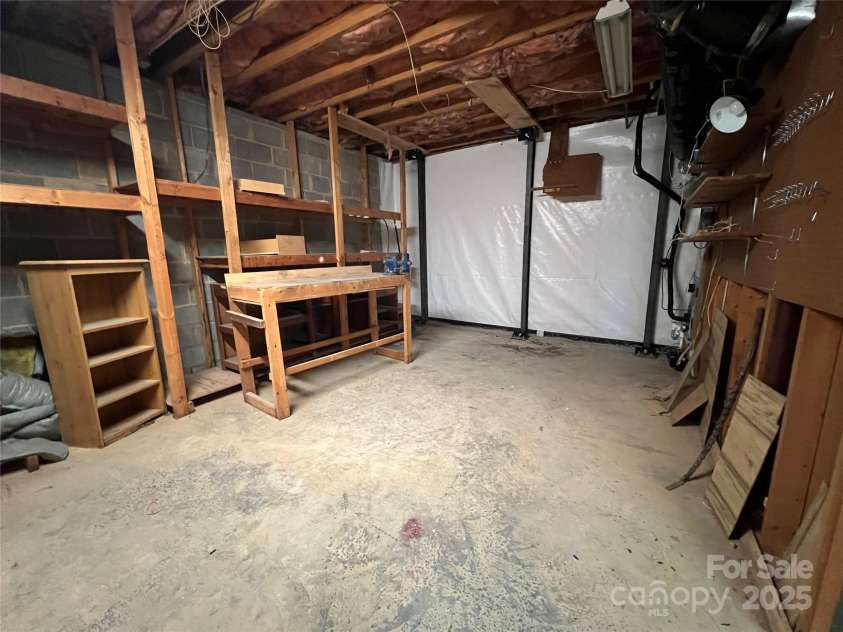 430 Laurel Heights Lane, Tryon, NC 28782.  MLS# CAR4277530, YatesRealty ID 33245. 