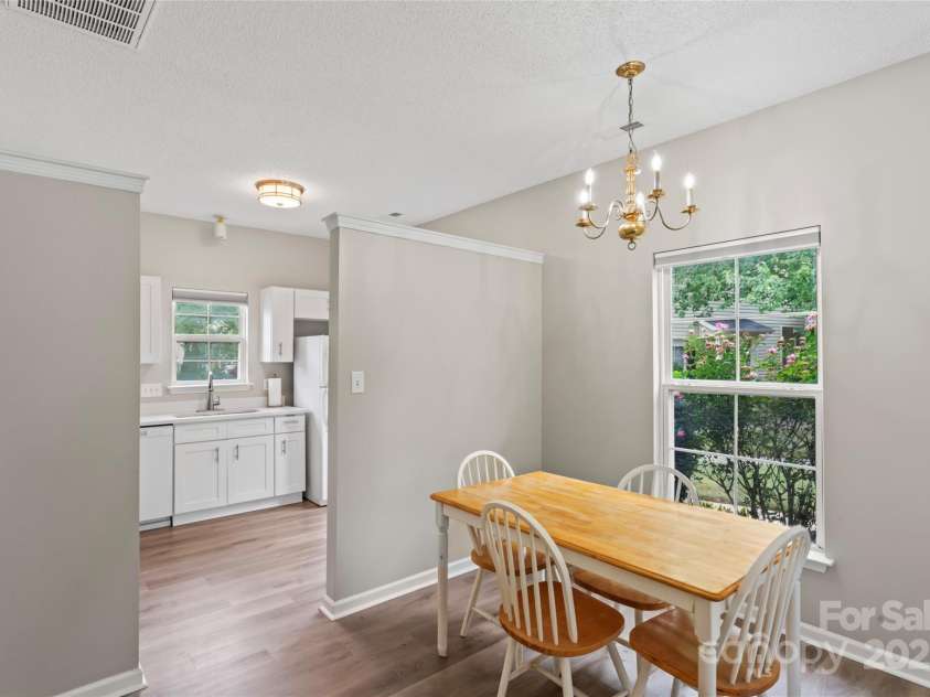 8856 Cinnabay Drive, Charlotte, NC 28216.  MLS# CAR4288985, YatesRealty ID 33246. 