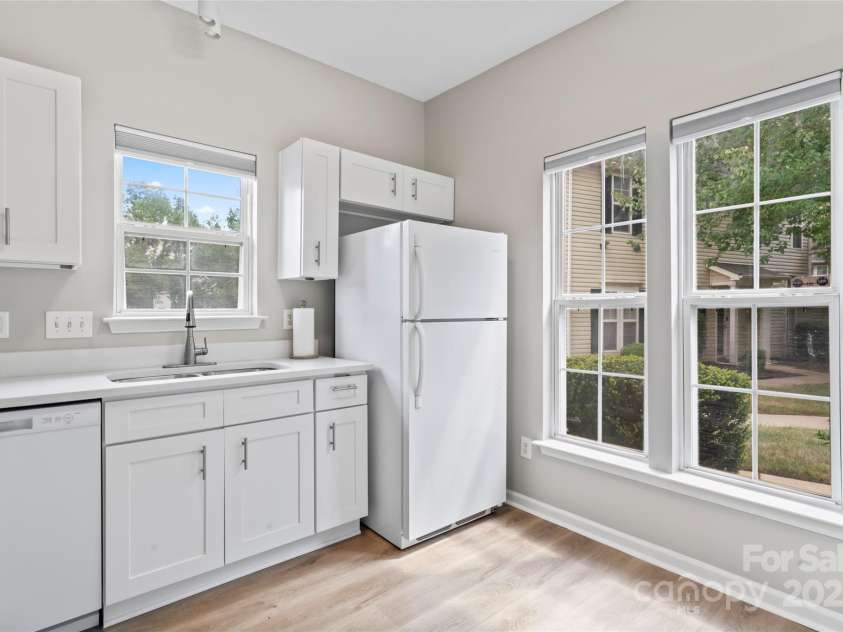 8856 Cinnabay Drive, Charlotte, NC 28216.  MLS# CAR4288985, YatesRealty ID 33246. 