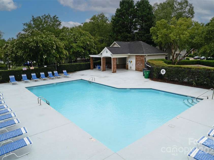 8856 Cinnabay Drive, Charlotte, NC 28216.  MLS# CAR4288985, YatesRealty ID 33246. 