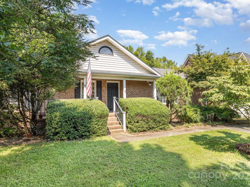 10520 Misty Ridge Lane, Charlotte, NC 28277.  MLS# CAR4280214, YatesRealty ID 33247. 