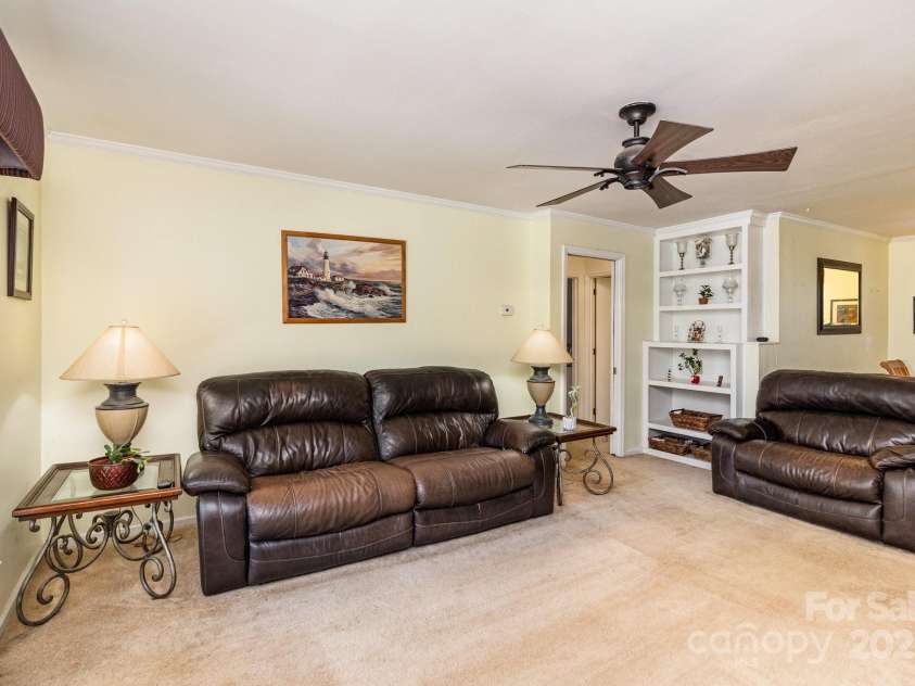 10520 Misty Ridge Lane, Charlotte, NC 28277.  MLS# CAR4280214, YatesRealty ID 33247. 