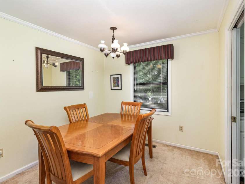 10520 Misty Ridge Lane, Charlotte, NC 28277.  MLS# CAR4280214, YatesRealty ID 33247. 