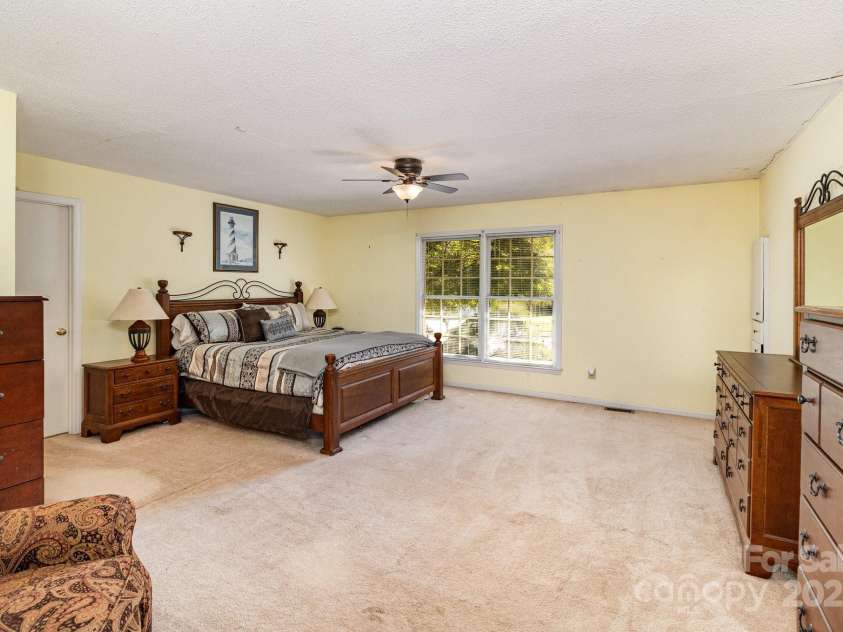 10520 Misty Ridge Lane, Charlotte, NC 28277.  MLS# CAR4280214, YatesRealty ID 33247. 