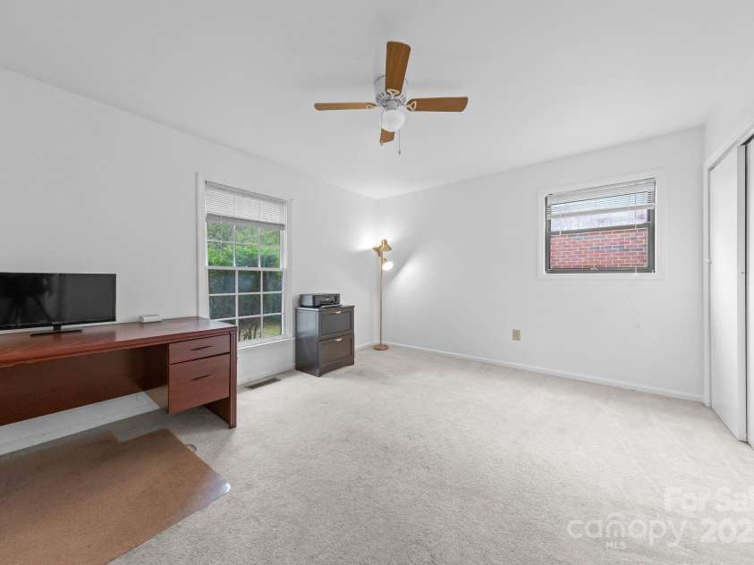 10520 Misty Ridge Lane, Charlotte, NC 28277.  MLS# CAR4309596, YatesRealty ID 33247. Secondary Bedroom that can be used as office