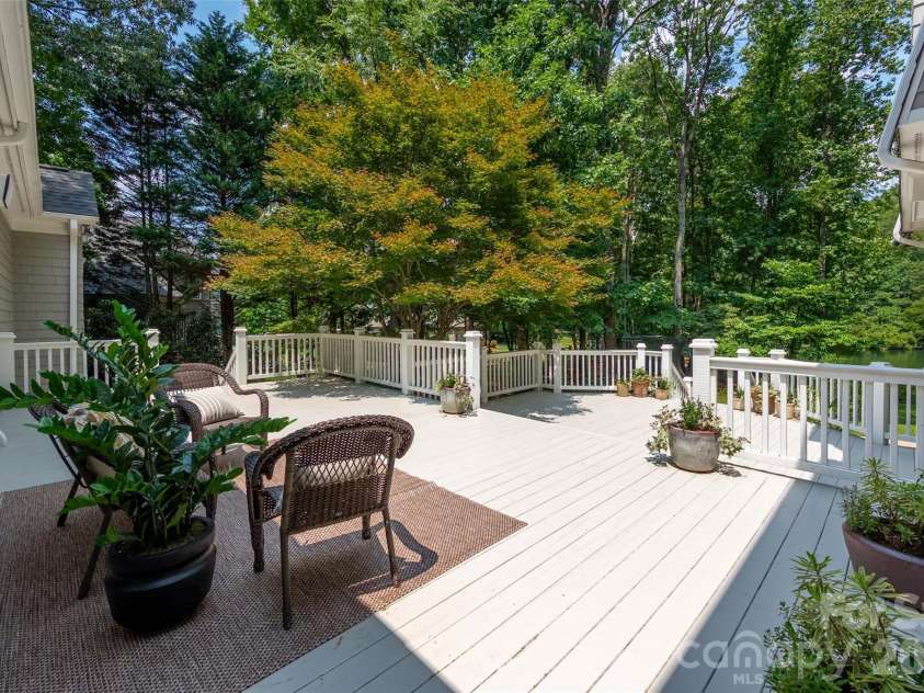 1103 Real Quiet Lane, Waxhaw, NC 28173.  MLS# CAR4392510, YatesRealty ID 33247. 