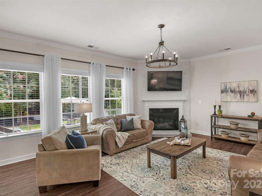 1809 Old Bennington Drive, Waxhaw, NC 28173.  MLS# CAR4280543, YatesRealty ID 33248. 