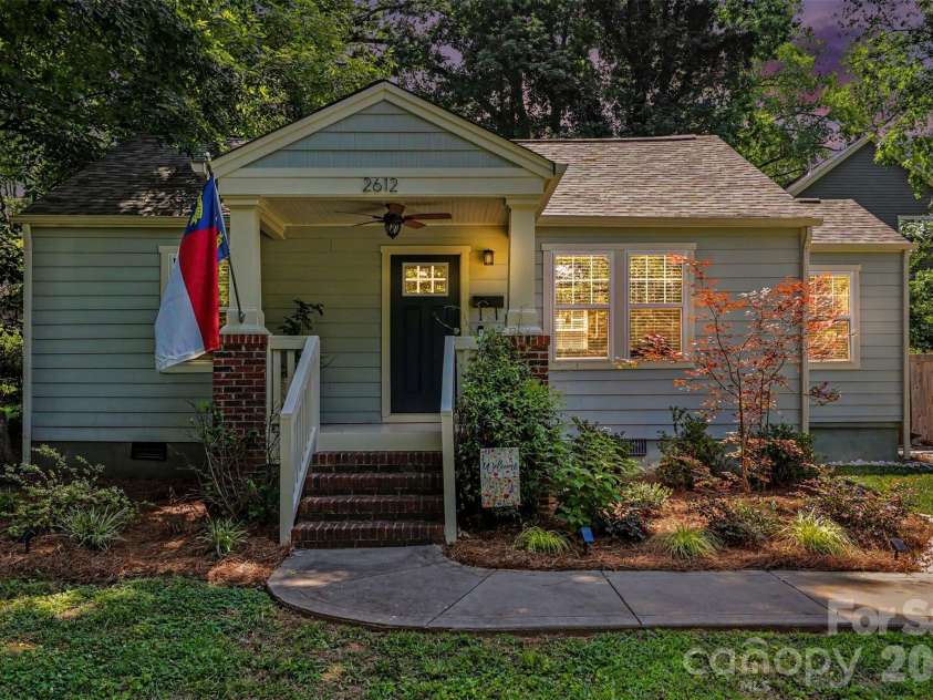 2612 Roslyn Avenue, Charlotte, NC 28208.  MLS# CAR4412729, YatesRealty ID 33248. 
