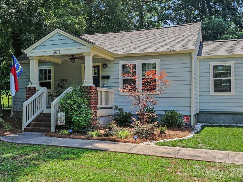 2612 Roslyn Avenue, Charlotte, NC 28208.  MLS# CAR4412729, YatesRealty ID 33248. 