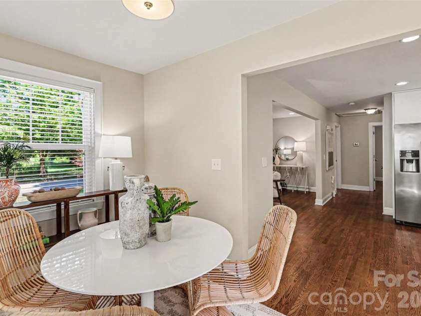 2612 Roslyn Avenue, Charlotte, NC 28208.  MLS# CAR4412729, YatesRealty ID 33248. 
