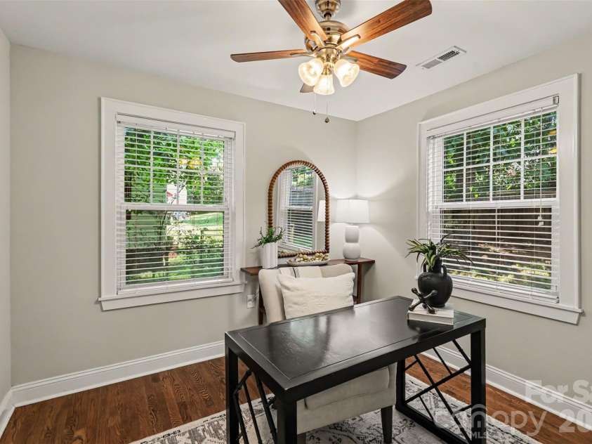 2612 Roslyn Avenue, Charlotte, NC 28208.  MLS# CAR4412729, YatesRealty ID 33248. 