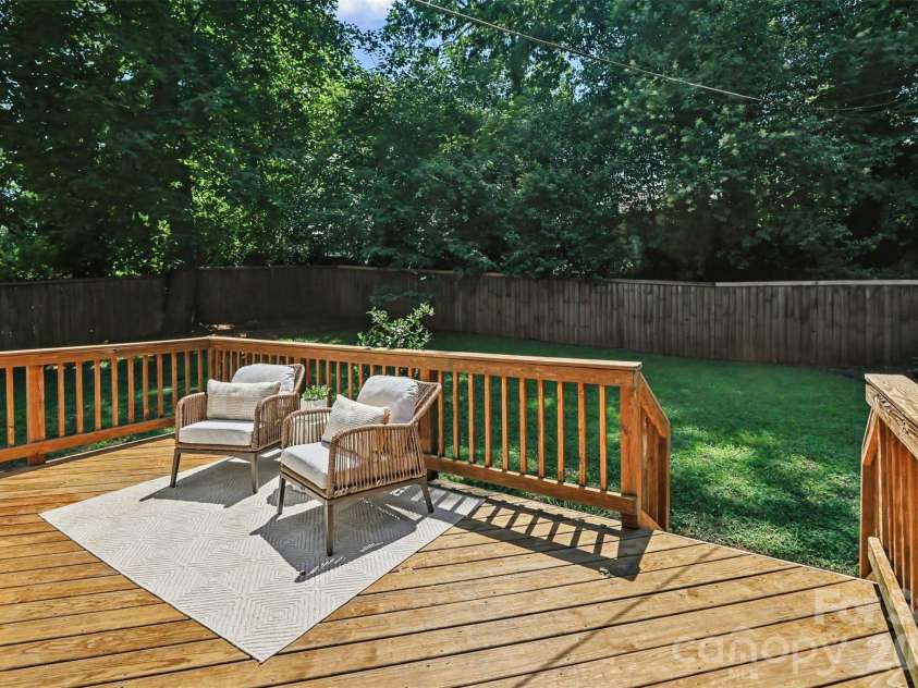 2612 Roslyn Avenue, Charlotte, NC 28208.  MLS# CAR4412729, YatesRealty ID 33248. 