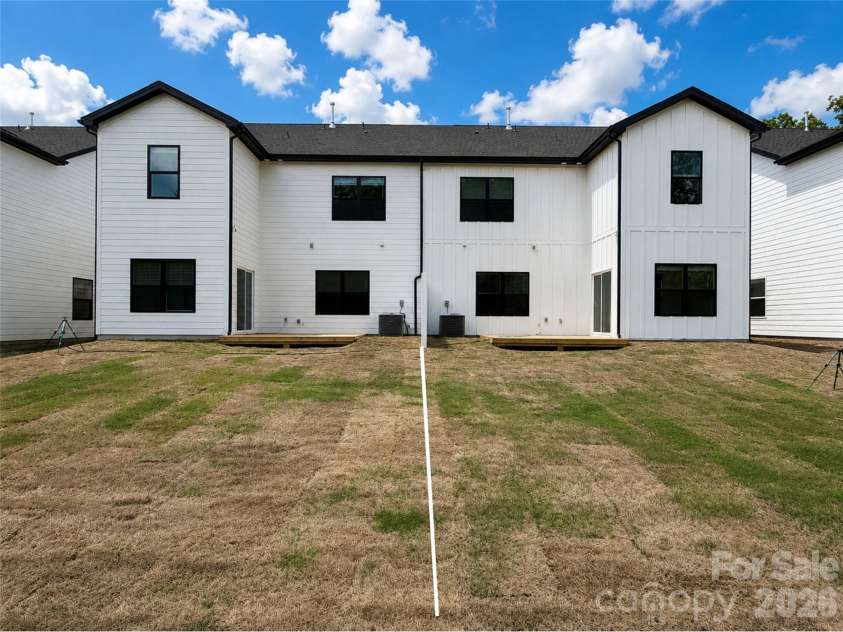 1232 Sharon Amity Road, Charlotte, NC 28211.  MLS# CAR4393747, YatesRealty ID 33249. 