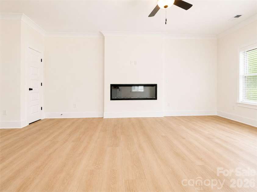 1232 Sharon Amity Road, Charlotte, NC 28211.  MLS# CAR4393747, YatesRealty ID 33249. 