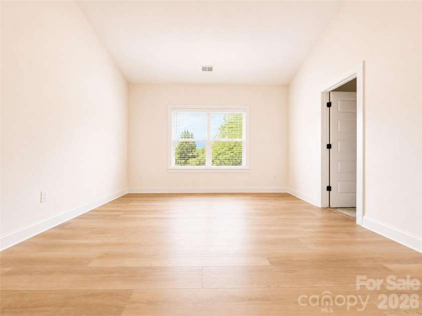 1232 Sharon Amity Road, Charlotte, NC 28211.  MLS# CAR4393747, YatesRealty ID 33249. 