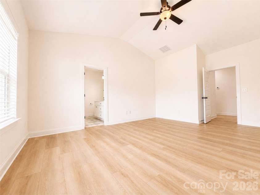 1232 Sharon Amity Road, Charlotte, NC 28211.  MLS# CAR4393747, YatesRealty ID 33249. 